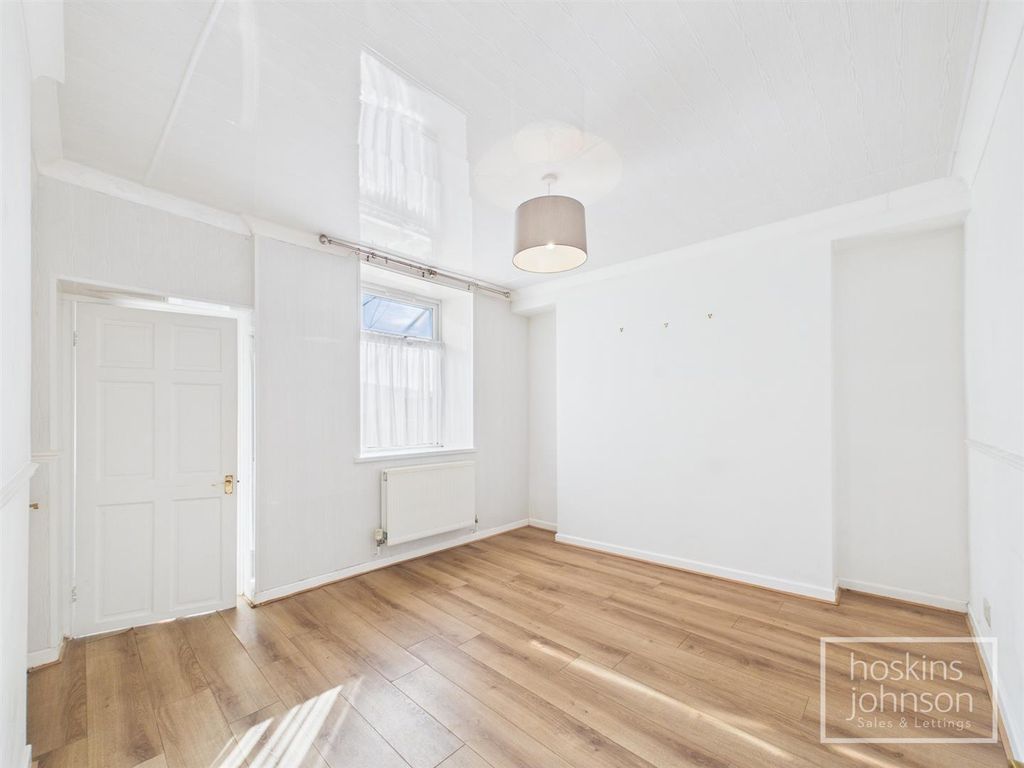 Property photo 3 of 16 Living Room