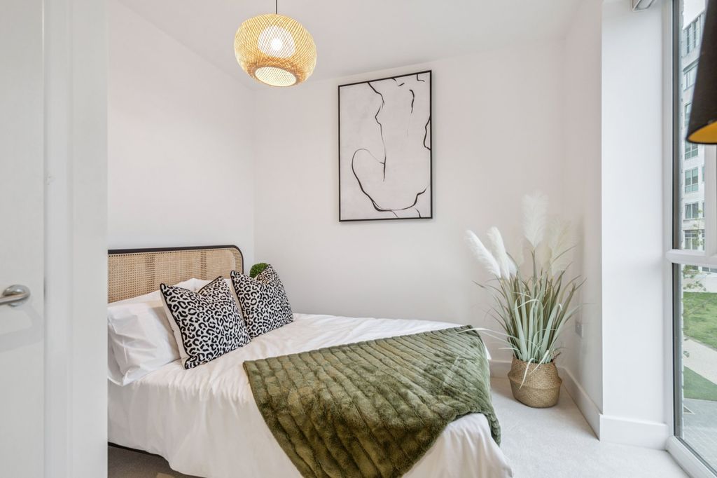 Property photo 3 of 11 Bedroom