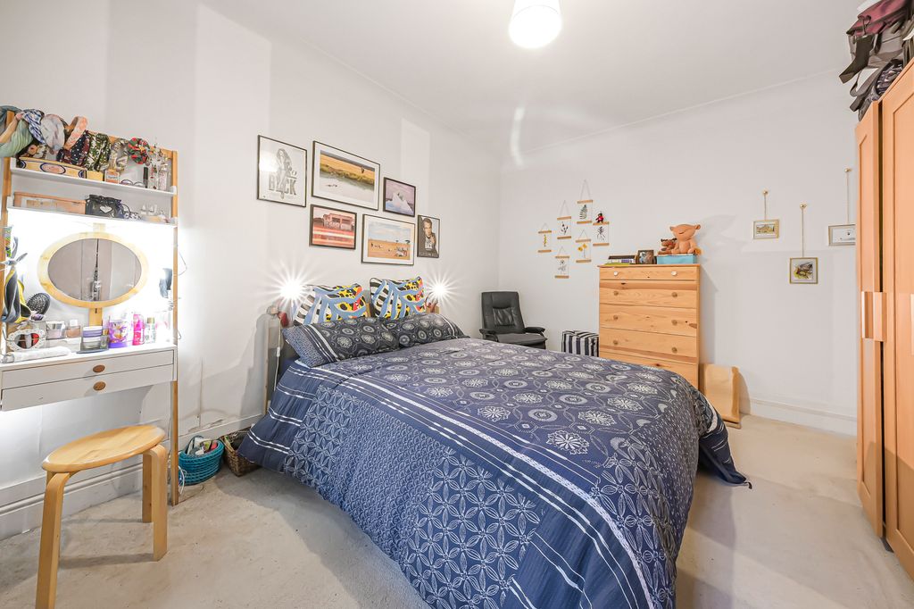 Property photo 2 of 12 Bedroom 