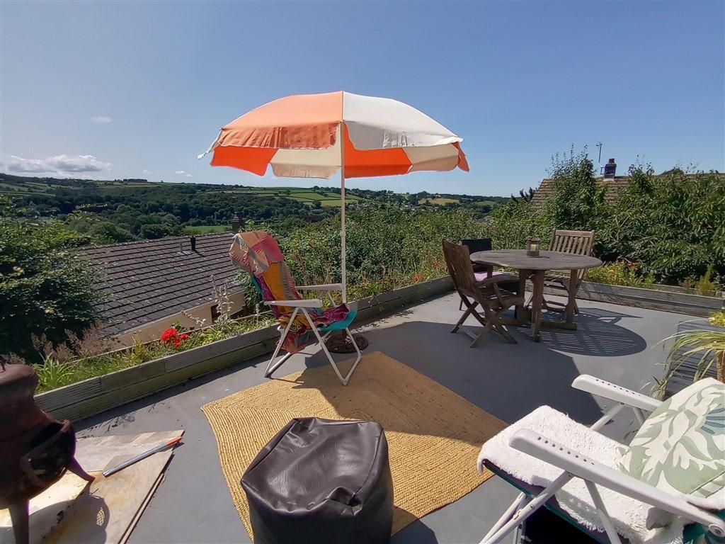 Property photo 3 of 26 Sun Terrace In July With Views