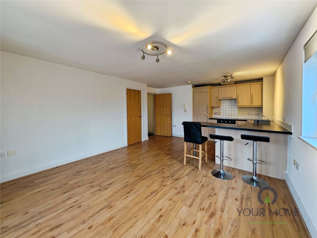 Property photo 2 of 9 Living Area