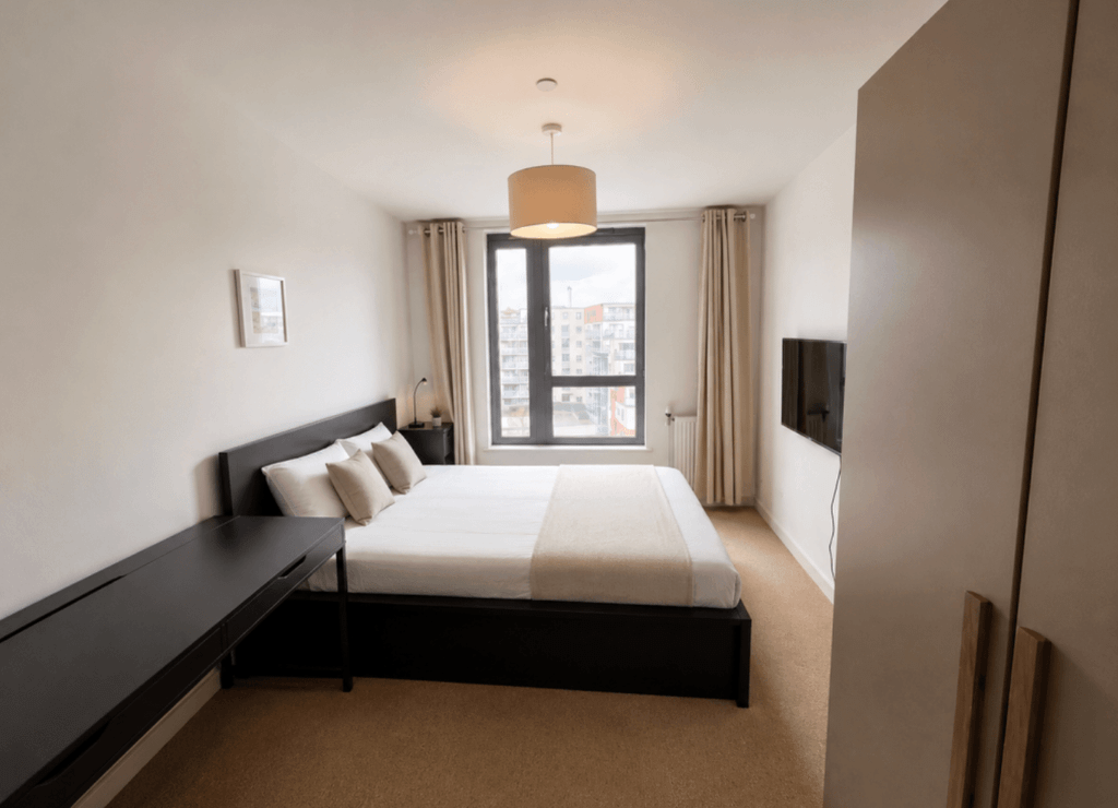Property photo 1 of 10 2 Bed To Rent, Waterside Heights, Royal Docks, E16