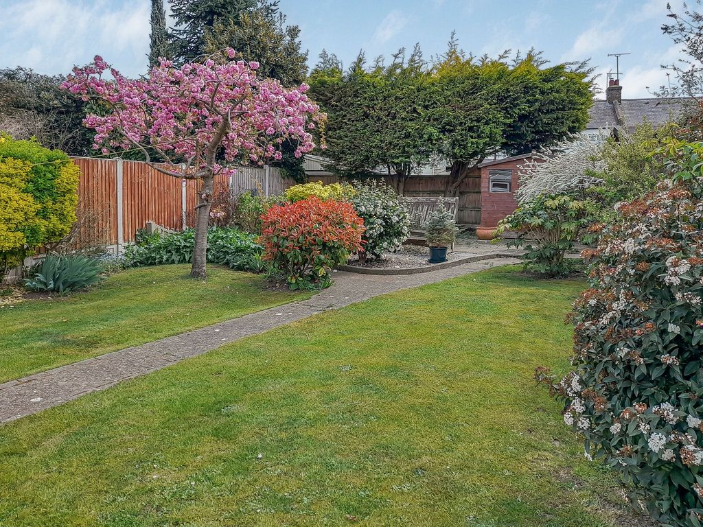 Property photo 2 of 20 Garden