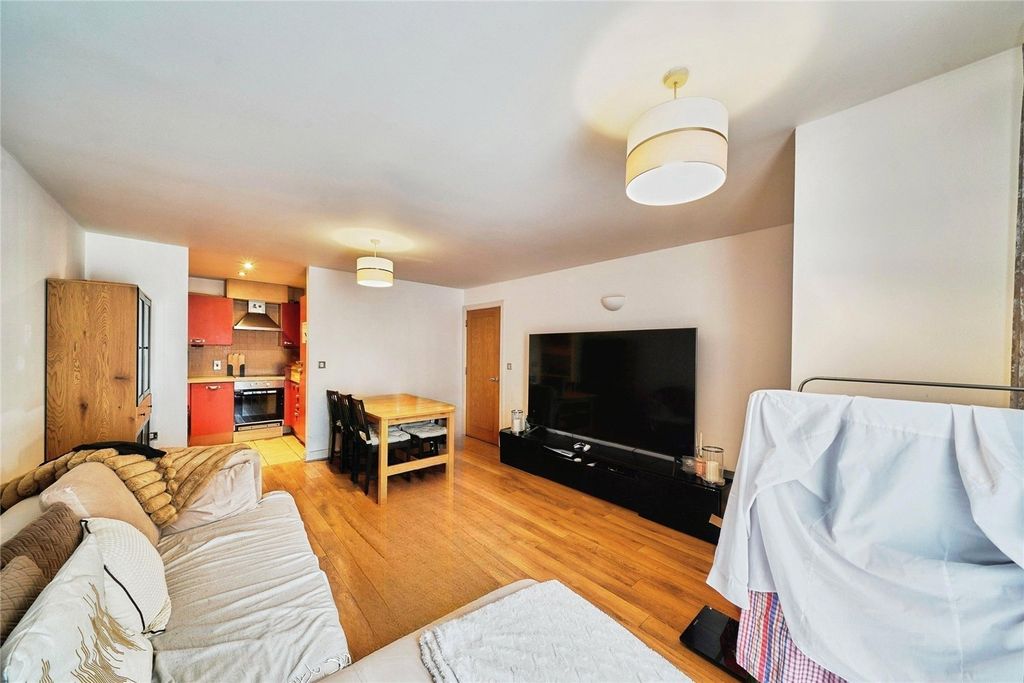 Property photo 2 of 11 Picture No. 29