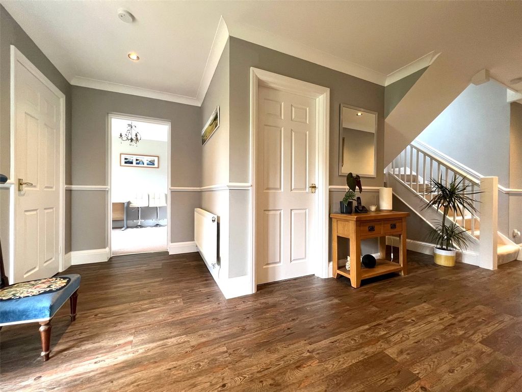 Property photo 3 of 16 Picture No. 09