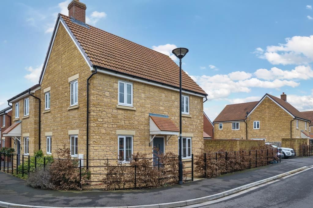 Property photo 1 of 20 External Front