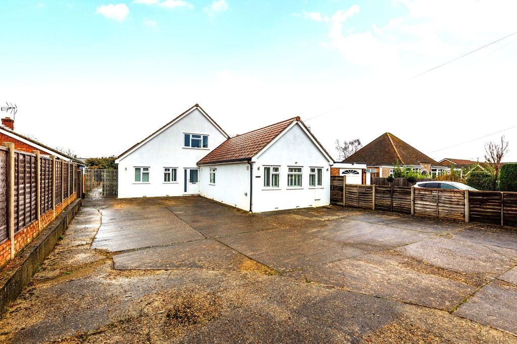 Property photo 2 of 20