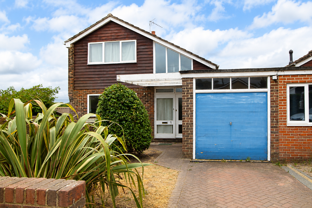 Property photo 1 of 26