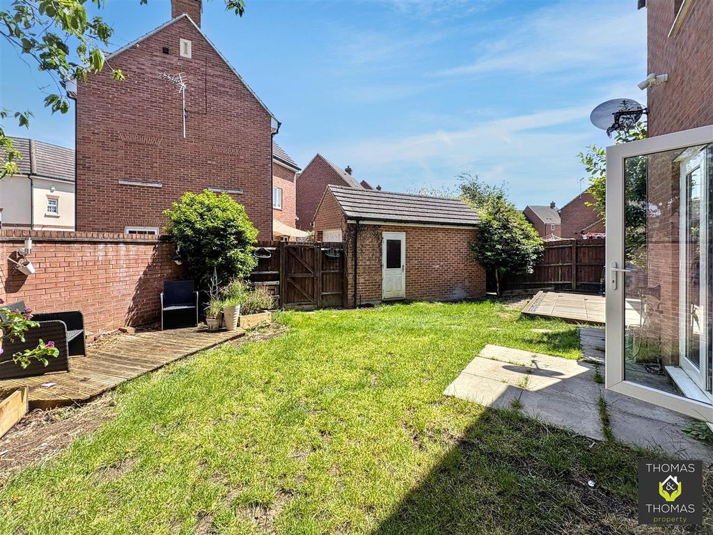 Property photo 2 of 13