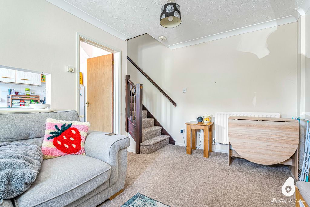 Property photo 3 of 9 5284752