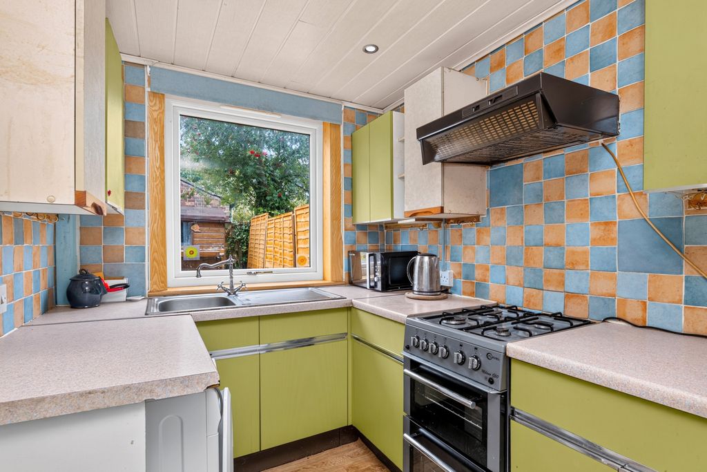 Property photo 3 of 34 Pbox-Img.Jpg