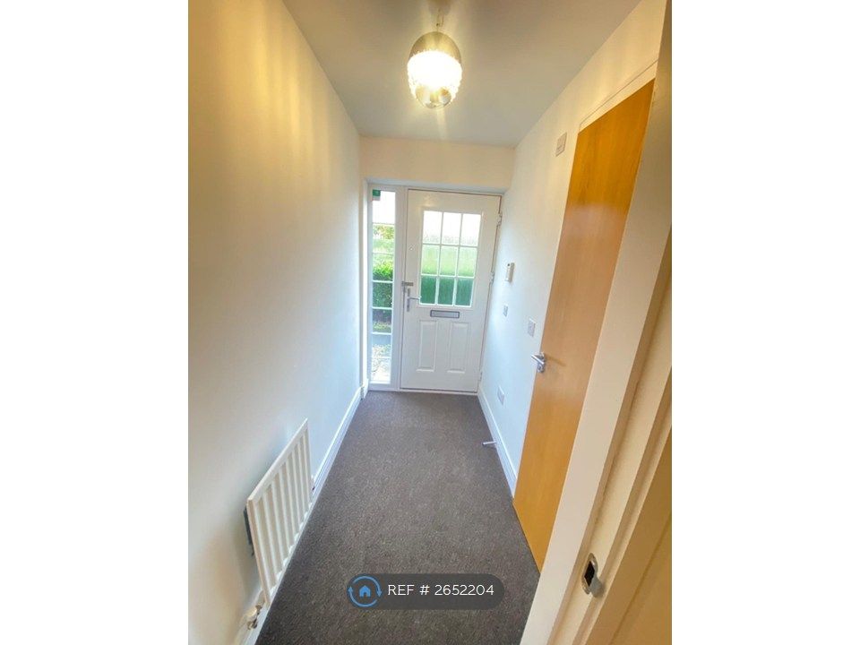 Property photo 3 of 17 Porch