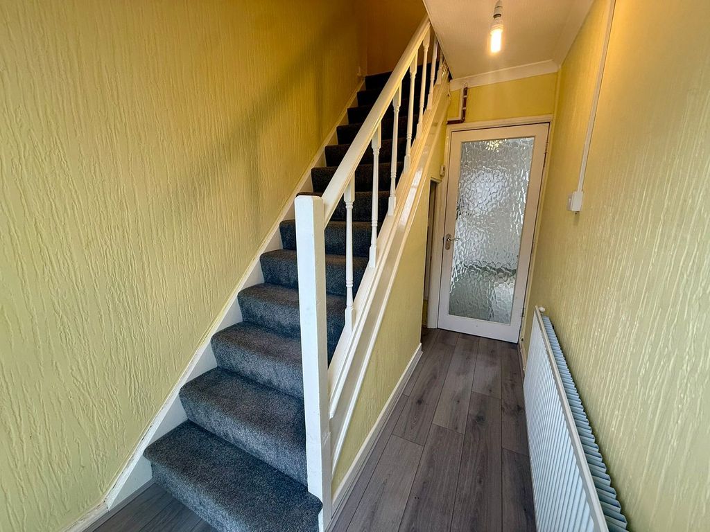 Property photo 3 of 20 Hallway