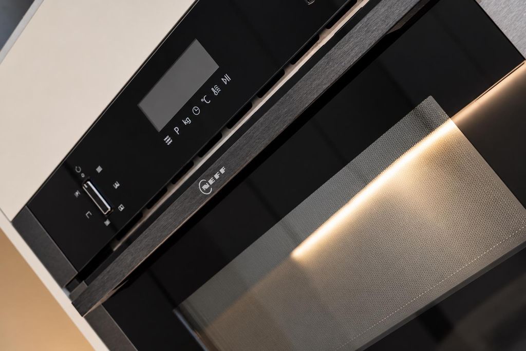 Property photo 2 of 15 Neff Appliances.Png