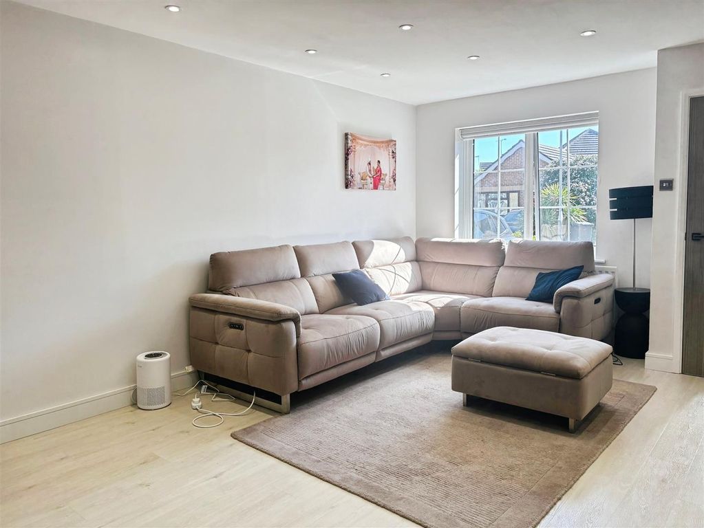 Property photo 2 of 18 Cafeb41B-Img_1950.Jpeg