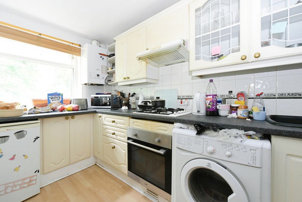 Property photo 2 of 17 Photo