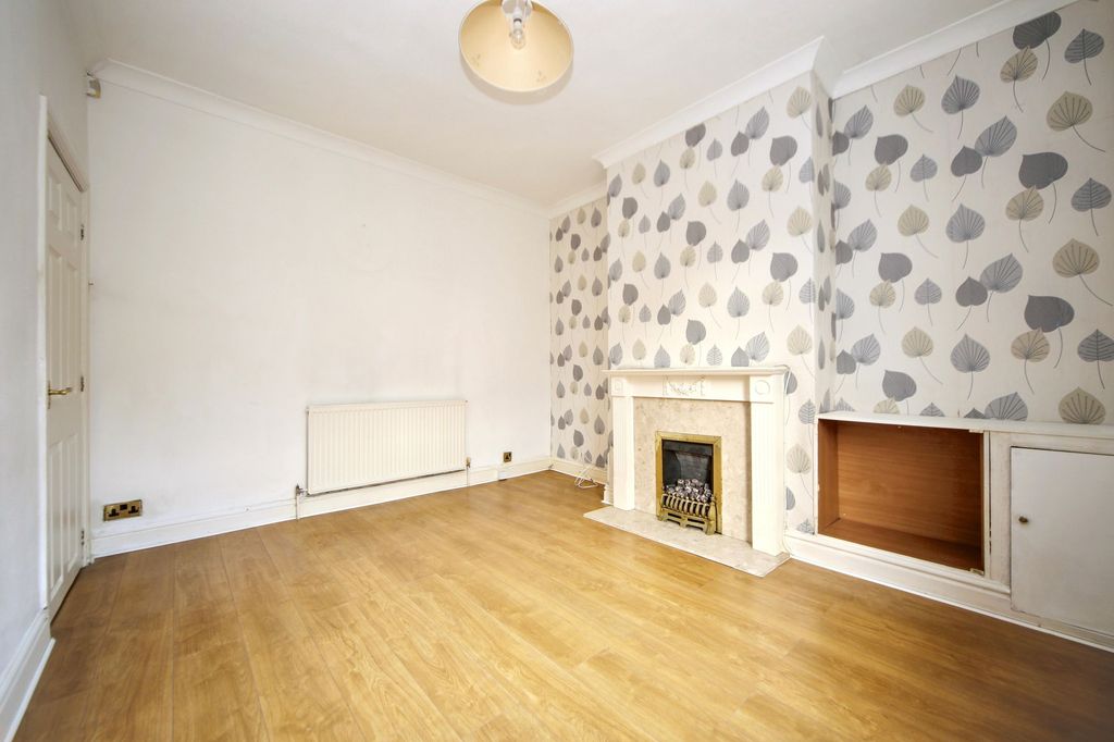 Property photo 3 of 14