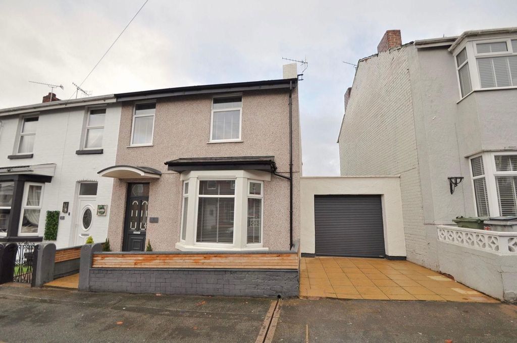 Property photo 1 of 35