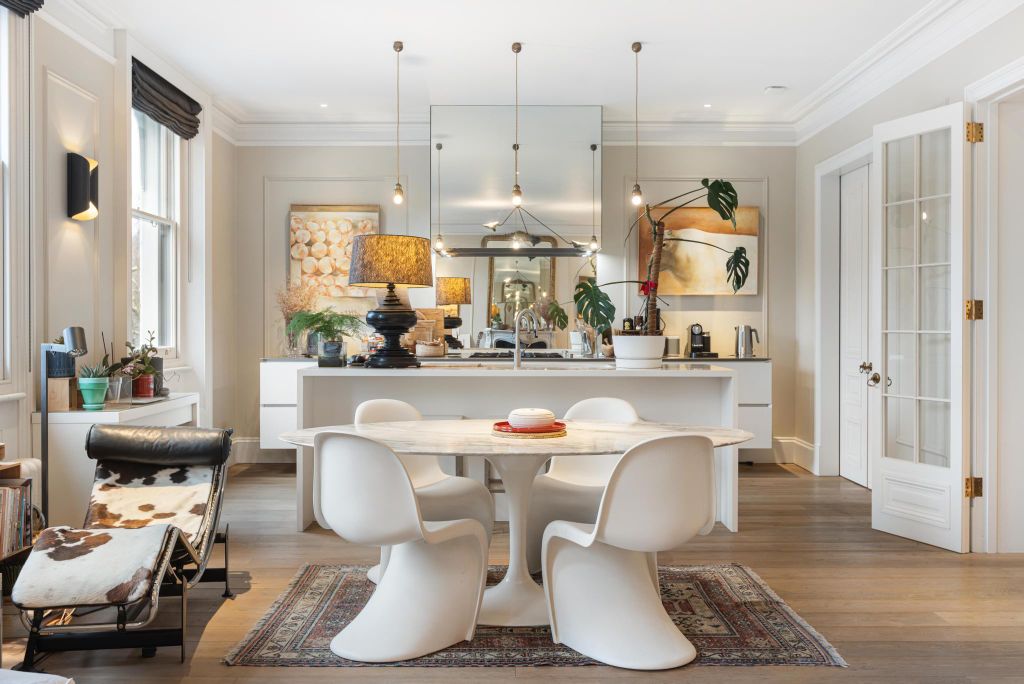 Property photo 3 of 18 Image