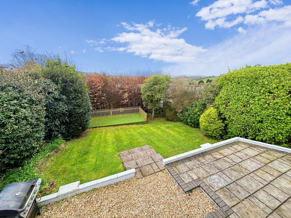 Property photo 2 of 29