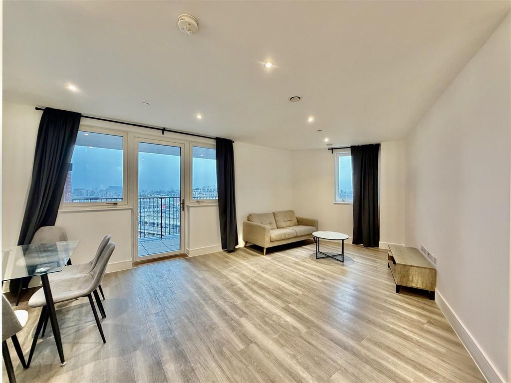 Property photo 2 of 15 Reception Room