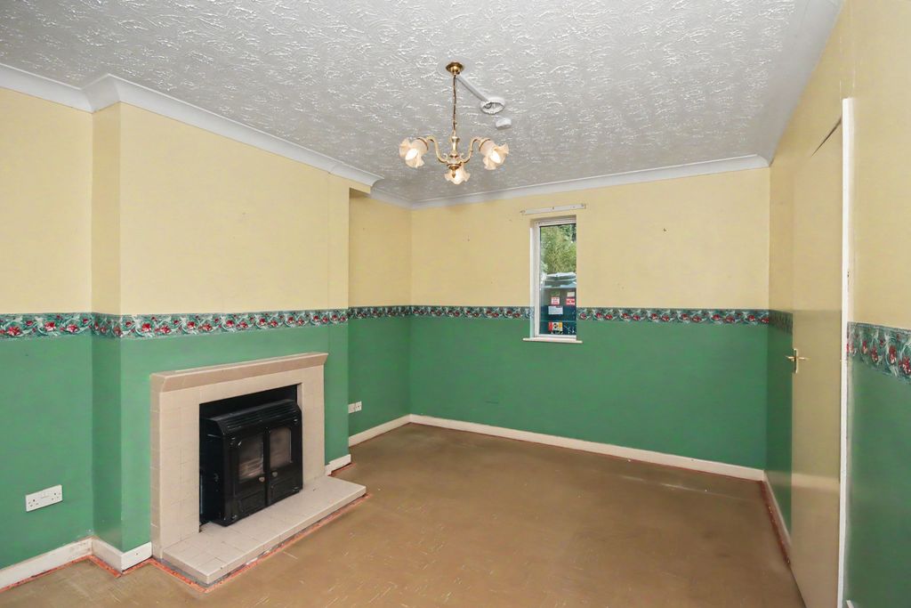 Property photo 3 of 14 9 Cattle Dyke, Gorefield, Wisbech, Cambs Pe13 4Np