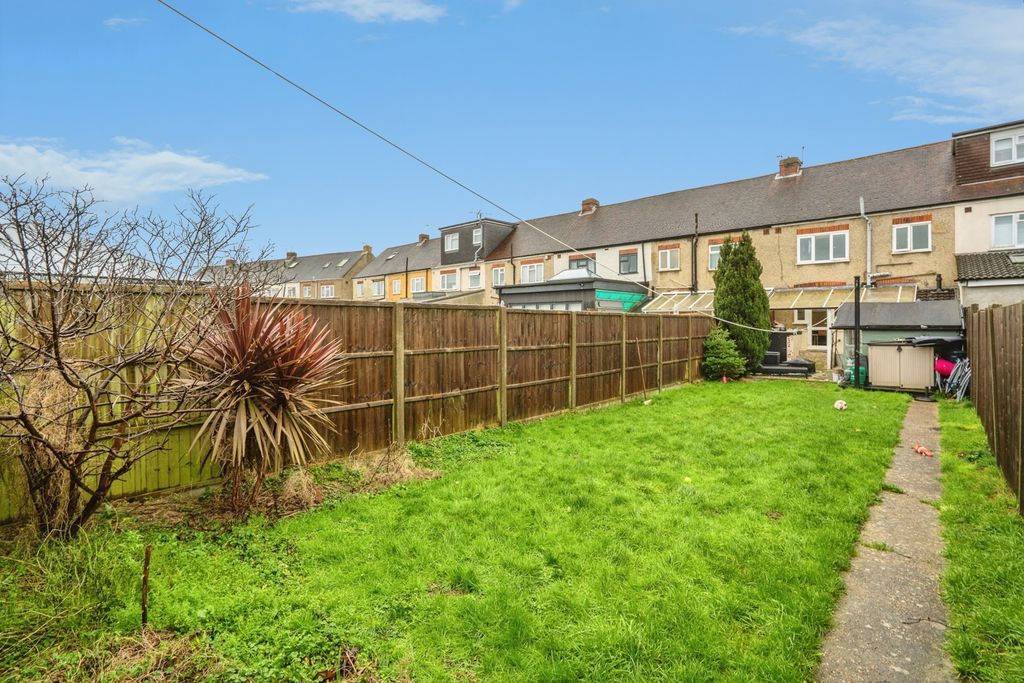 Property photo 3 of 11 Pbox-Img.Jpg