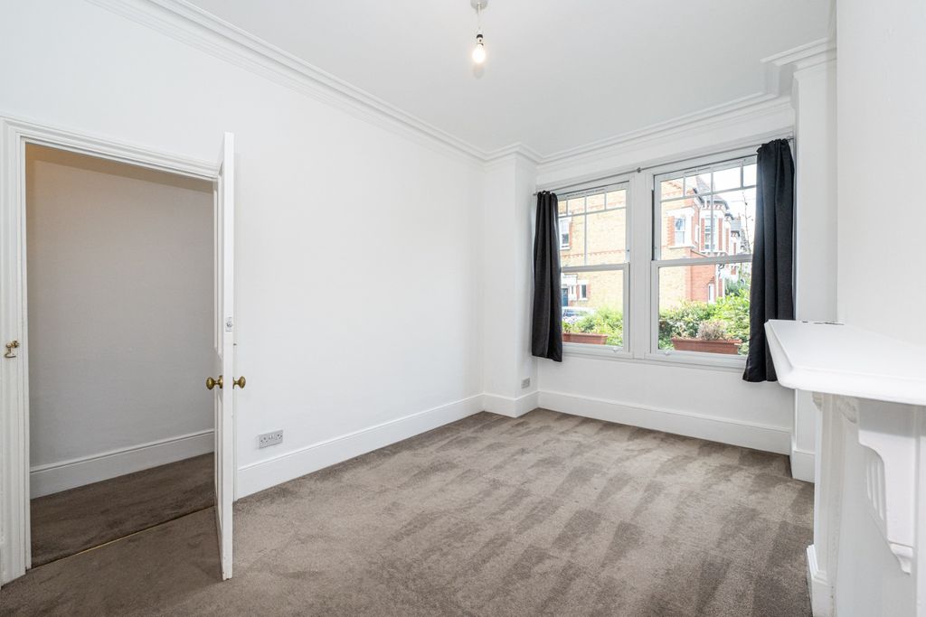 Property photo 3 of 29 5227863