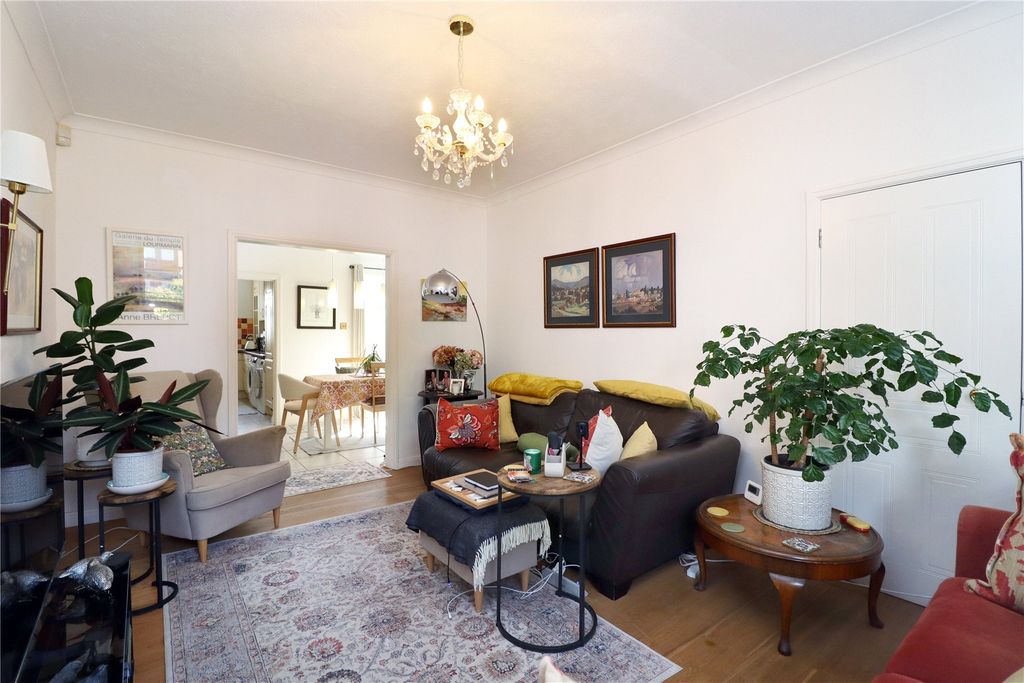 Property photo 3 of 23 Picture No. 06