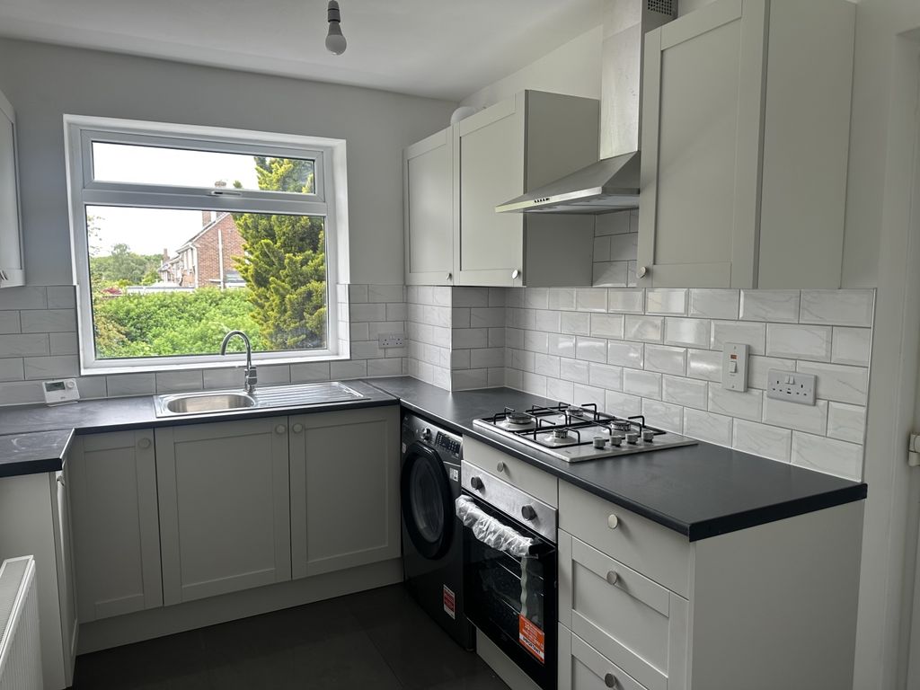 Property photo 3 of 10 Img_9772