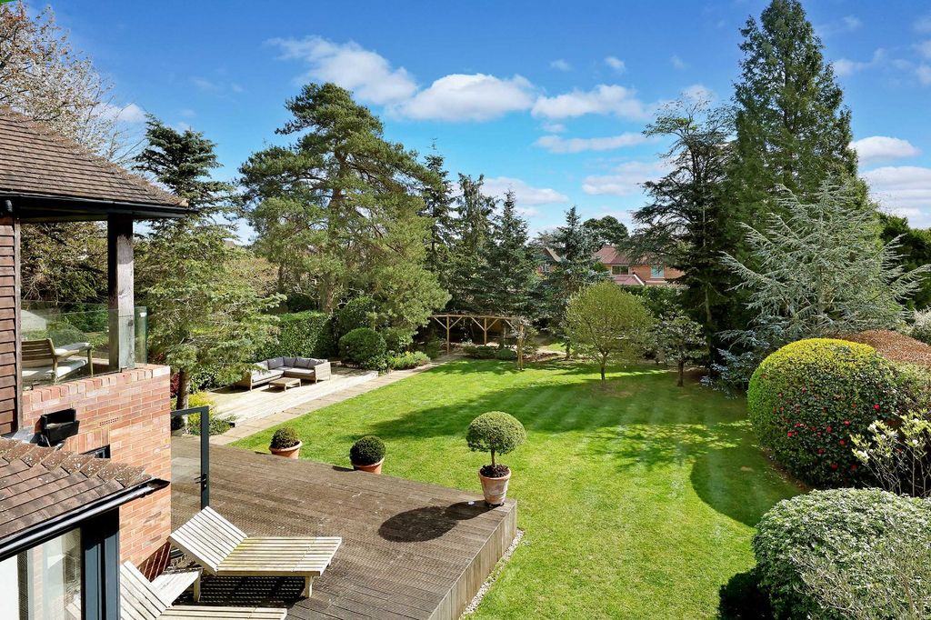 Additional image 10 of 6 bed detached house for saleHogback Wood Road, Beaconsfield, Buckinghamshire HP9