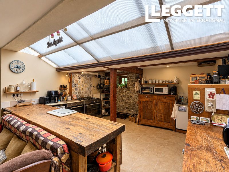 Property photo 3 of 10