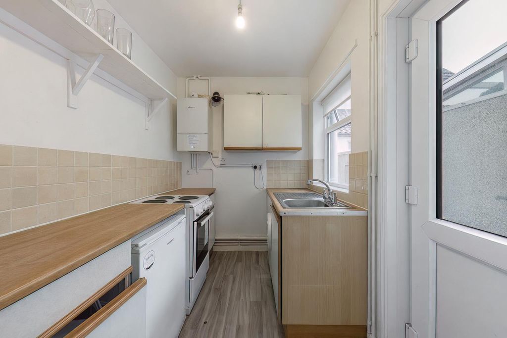 Property photo 2 of 11 Ba-11.Jpg