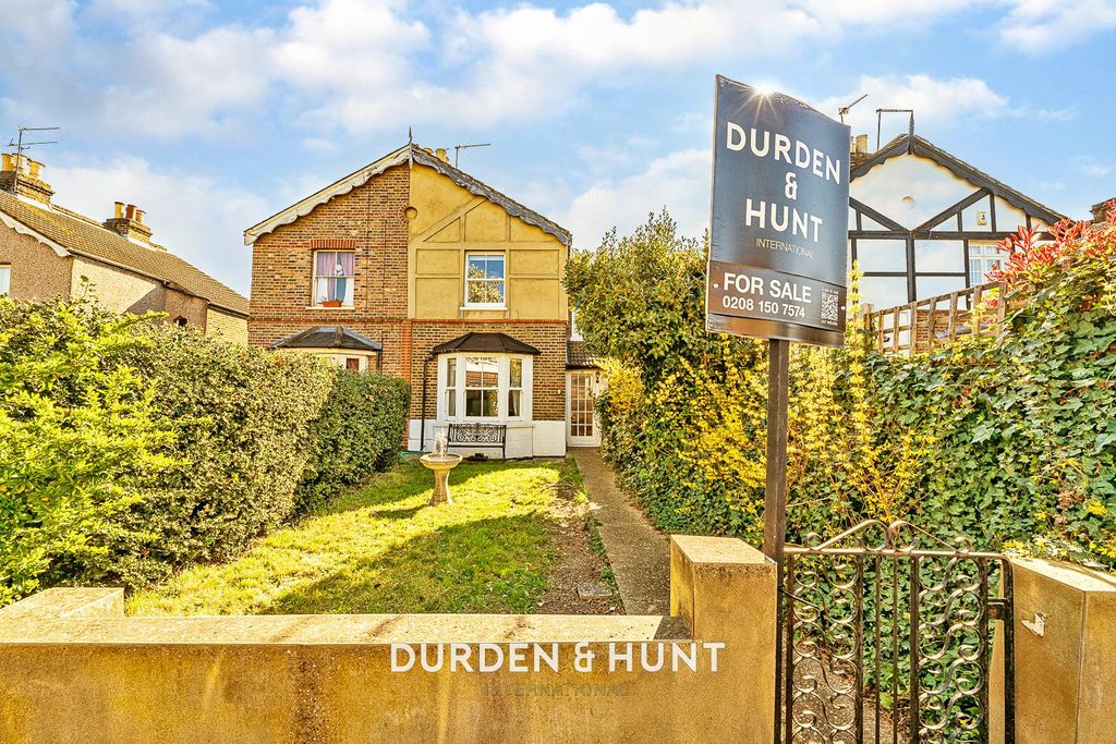 Property photo 1 of 21 Halstead-18.1.Jpg