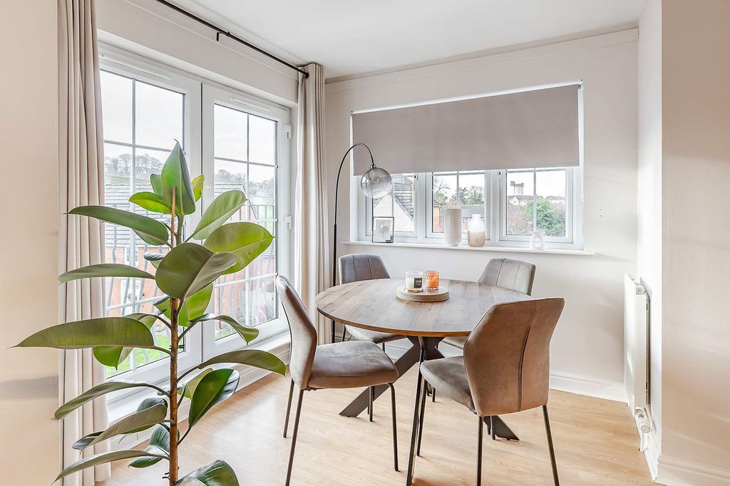 Property photo 3 of 20 Kitchen/Living