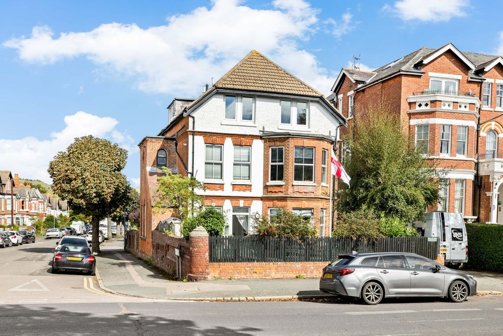 Property photo 1 of 11 Front