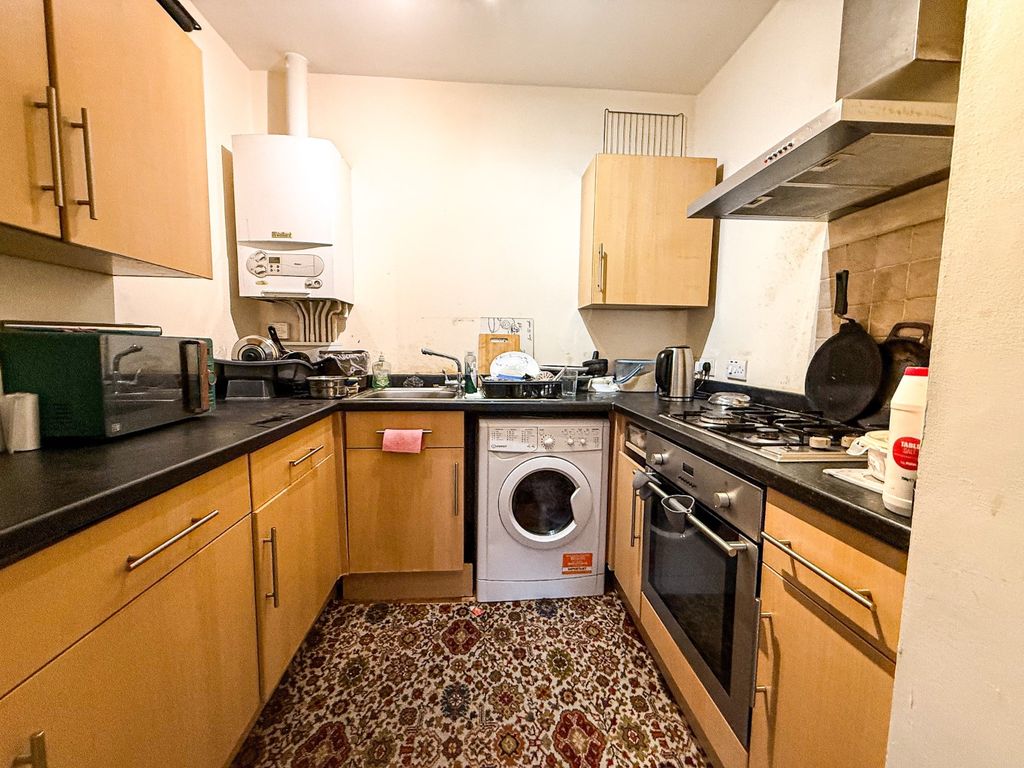 Property photo 3 of 6 4953882