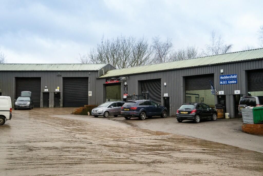 Property photo 3 of 30 Building External 