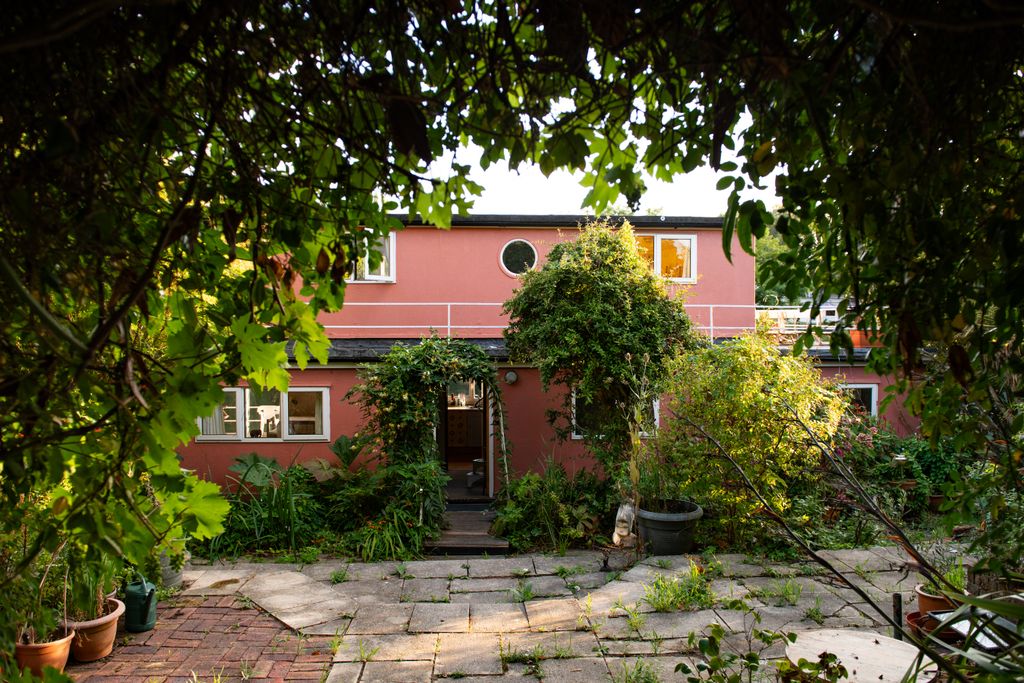 Property photo 2 of 17 St Didier-19