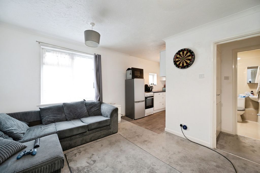 Property photo 2 of 9 Pbox-Img.Jpg