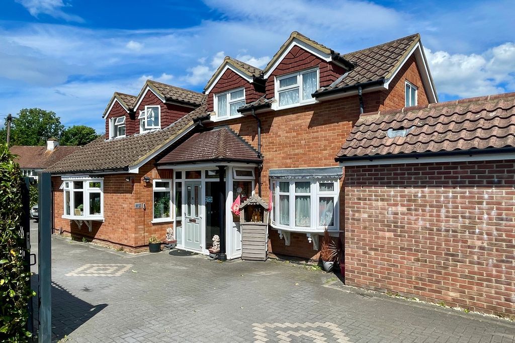 Property photo 1 of 24