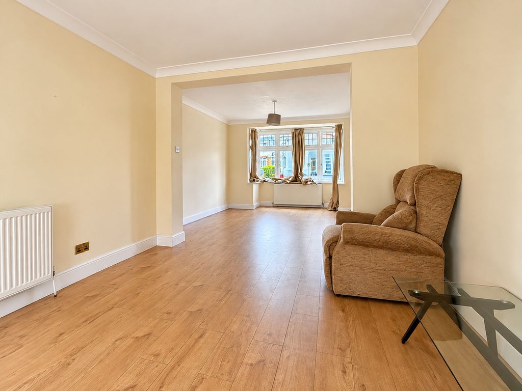 Property photo 2 of 21