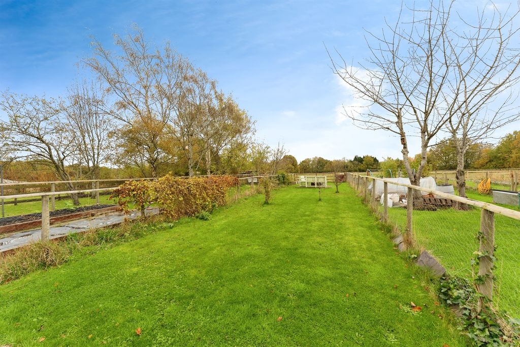 Property photo 3 of 25