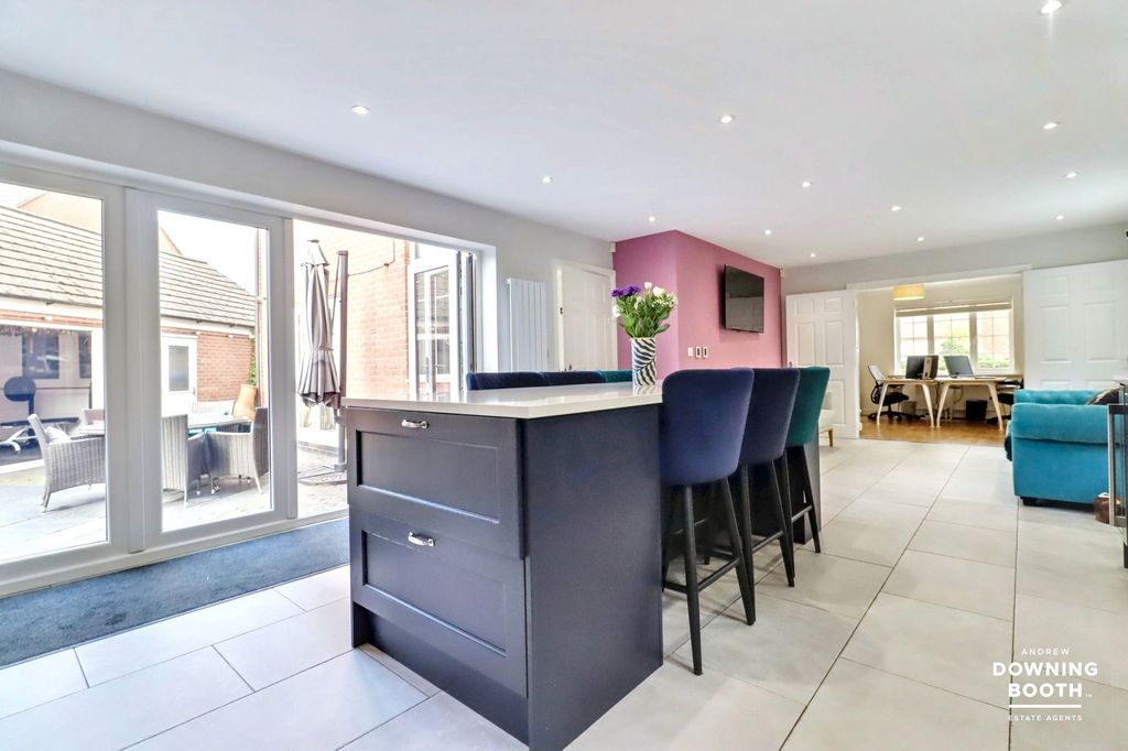 Additional image 14 of 4 bed detached house for saleNewbold Close, Lichfield WS13