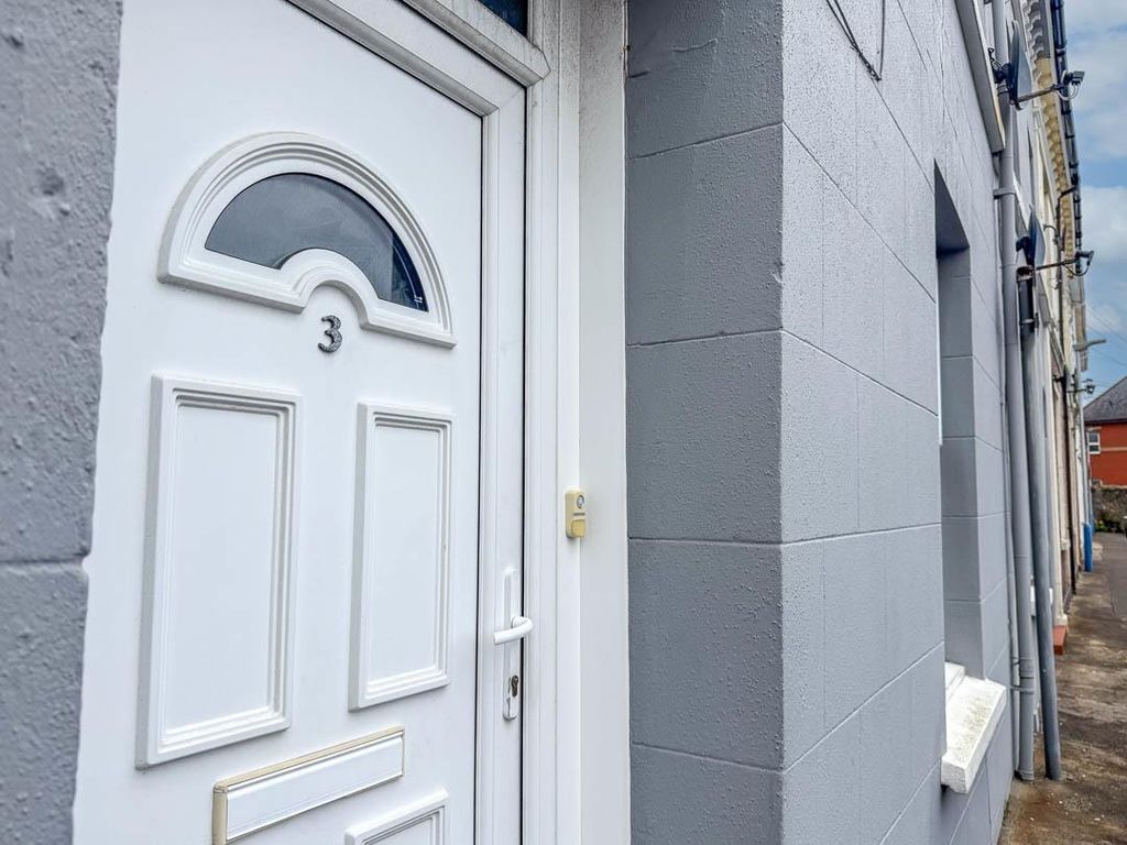 Property photo 2 of 14 3 Clarke Street (3).Jpg