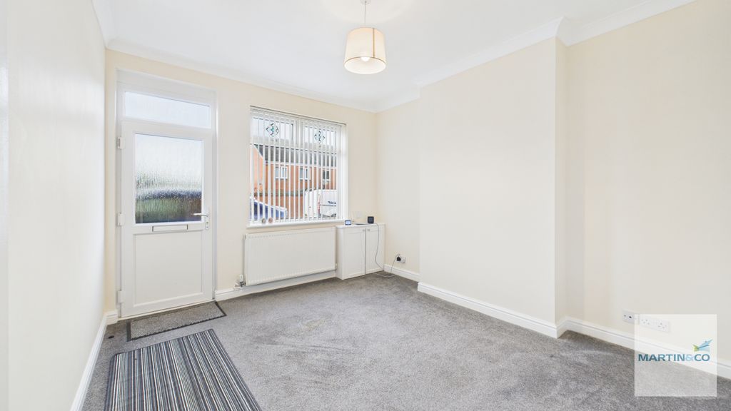 Property photo 2 of 15 Cam03663G0-Pr0219-Still016