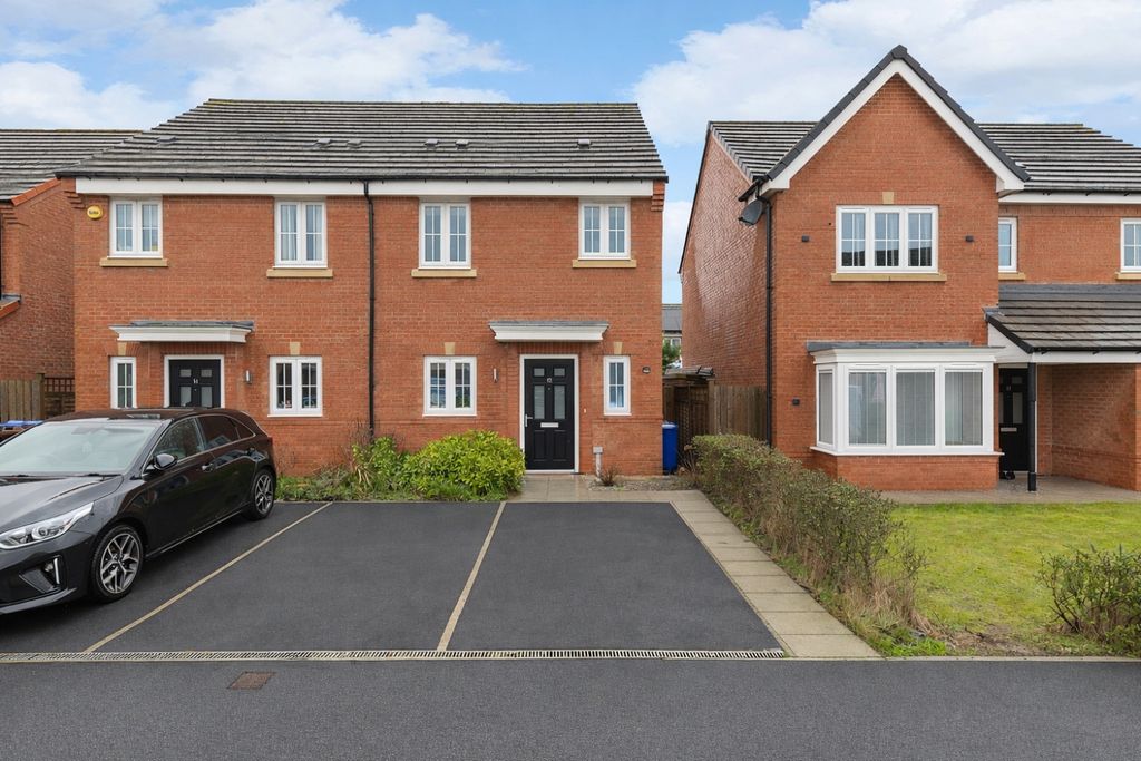 Property photo 1 of 15 Front Exterior