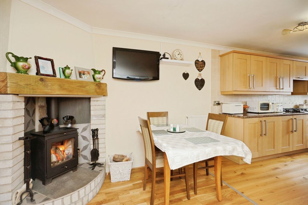 Property photo 3 of 19 Pbox-Img.Jpg