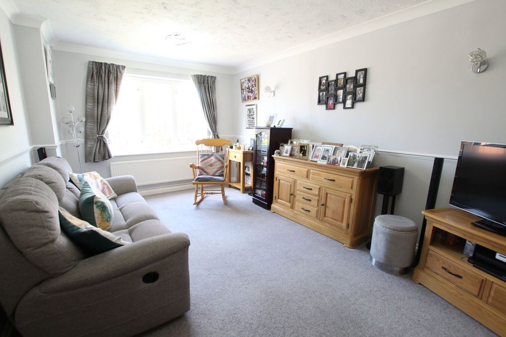 Property photo 3 of 22