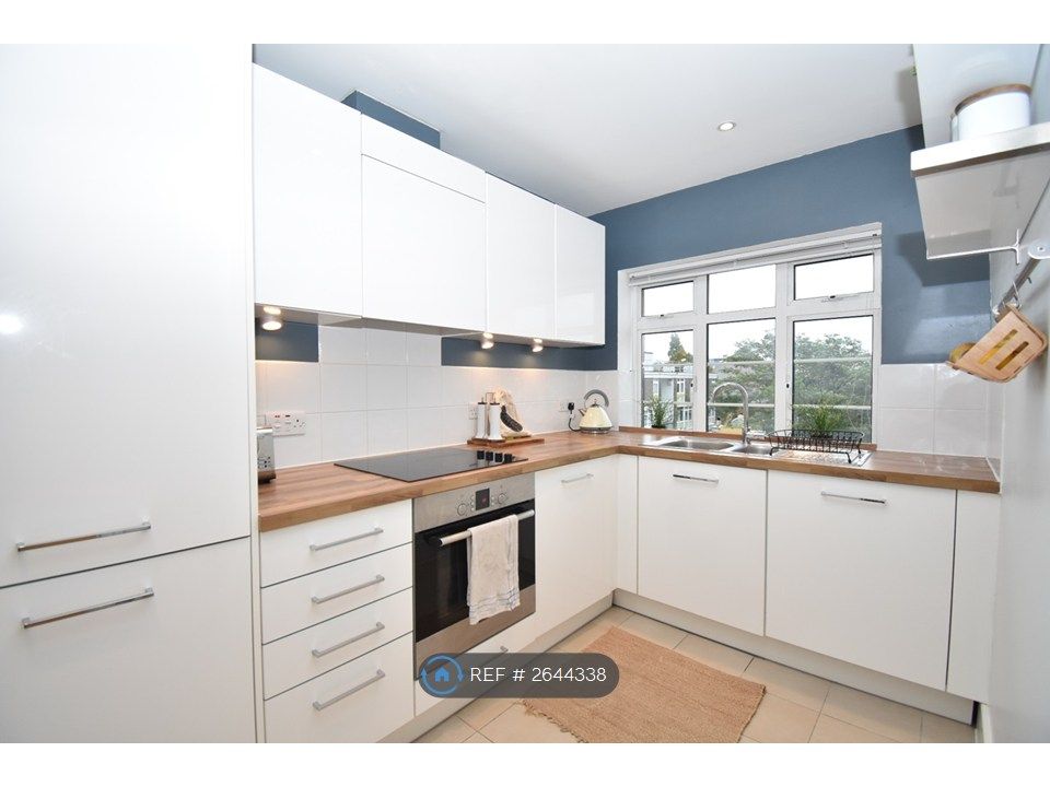 Property photo 3 of 6